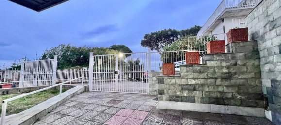 8 rooms Villa in Pozzuoli, Italy No. 32923 90