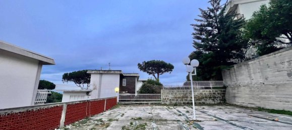 8 rooms Villa in Pozzuoli, Italy No. 32923 54