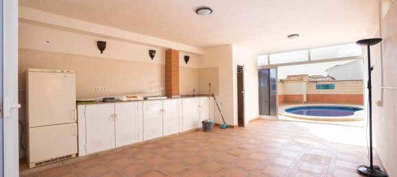 4 dormitorios villa en venta en Alicante, Comunidad Valenciana, Spain № 365674 12