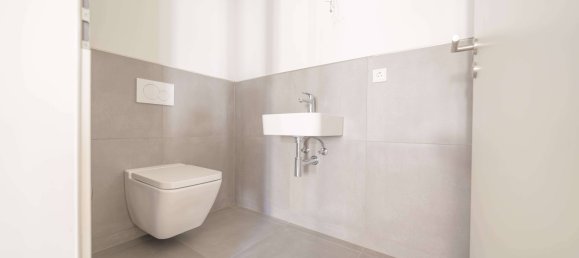 5 غرف نوم شقة في Furth, Germany رقم 38170 25