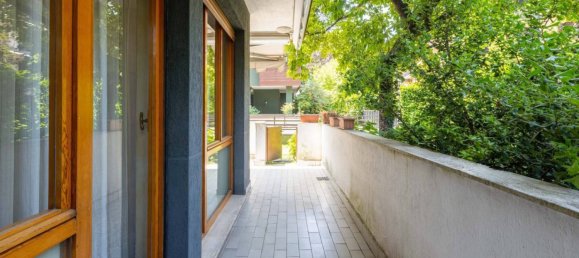 2 bedrooms Apartment in Monza, Italy No. 257487 7