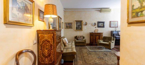 2 bedrooms Apartment in Monza, Italy No. 257487 4