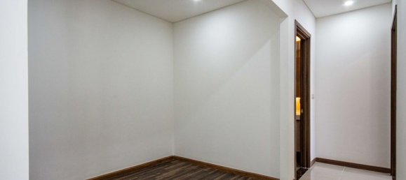 2 bedrooms Apartment in District 10, Vietnam No. 18000 8