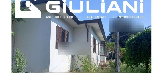 7 rooms Villa in Aprilia, Italy No. 119849 4