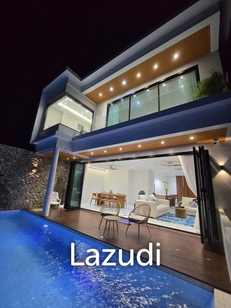 4 bedrooms Villa in Kathu, Thailand No. 26150