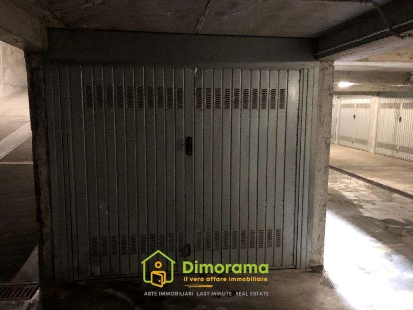 22m² Garage in Locate di Triulzi, Italy No. 359051