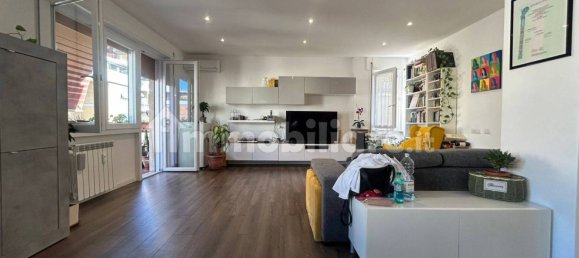 3 bedrooms Apartment in Rome, Italy No. 276384 10