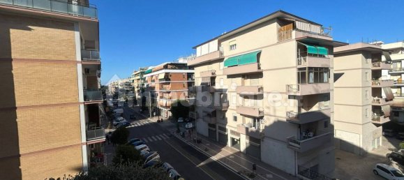 3 bedrooms Apartment in Rome, Italy No. 276384 29