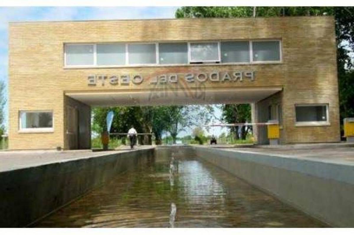 Terreno en Moreno, Argentina No. 50685