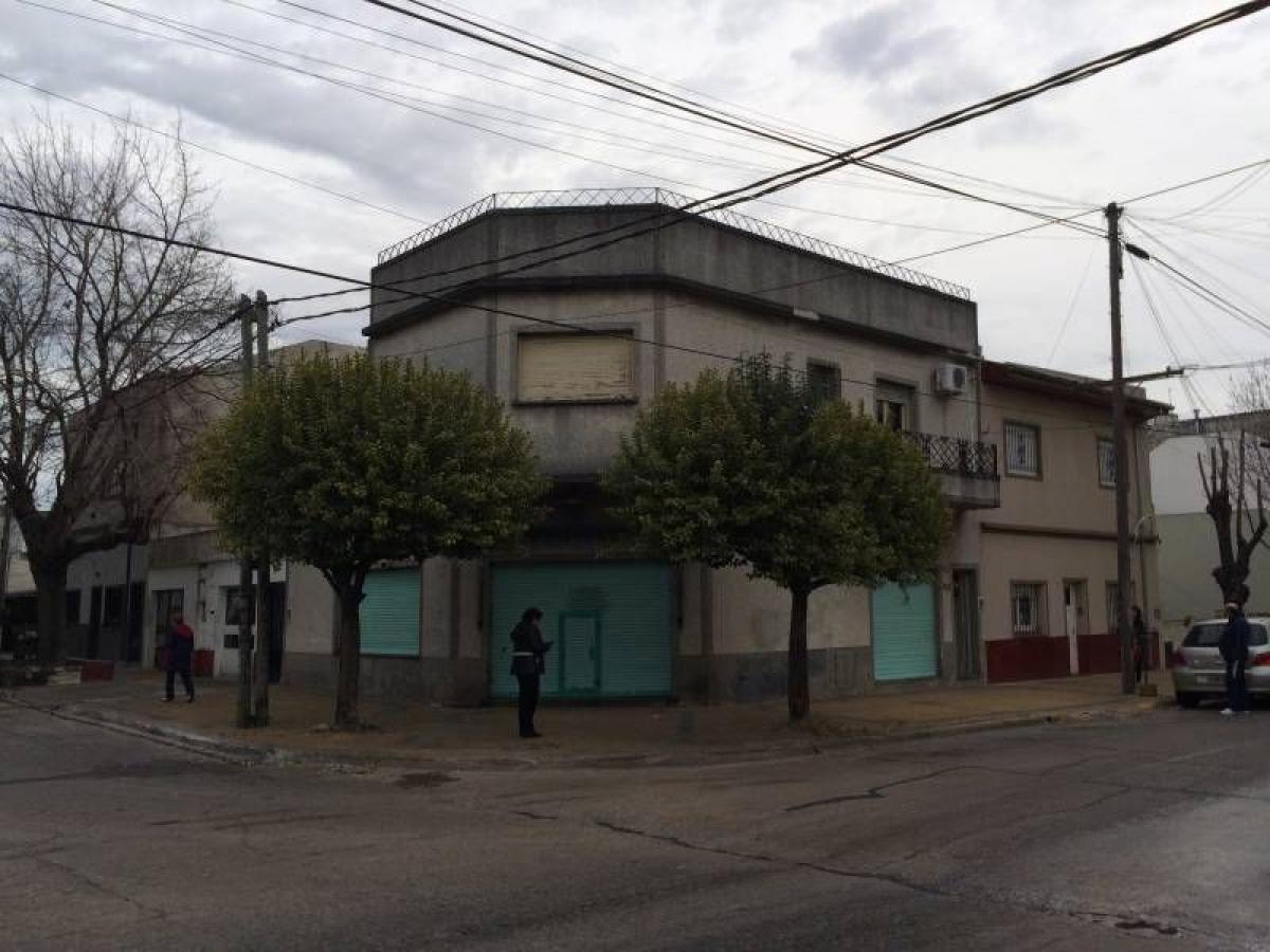 2 bedrooms House in Vicente Lopez, Argentina No. 8762