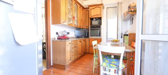 Apartamento de 4 habitaciónes en Cologno Monzese, Italy No. 272345 16