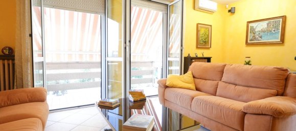 Apartamento de 4 habitaciónes en Cologno Monzese, Italy No. 272345 5