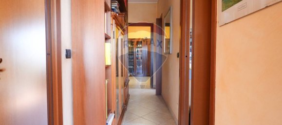 Apartamento de 4 habitaciónes en Cologno Monzese, Italy No. 272345 33