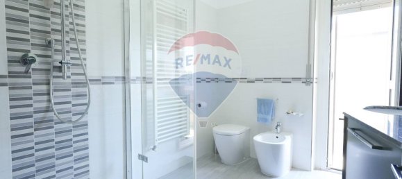 Apartamento de 4 habitaciónes en Cologno Monzese, Italy No. 272345 19