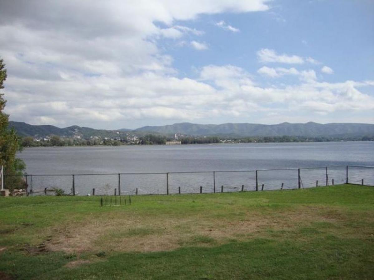 5 bedrooms House in Cordoba, Argentina No. 58024