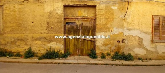 3 bedrooms House in Mazara del Vallo, Italy No. 51718 3