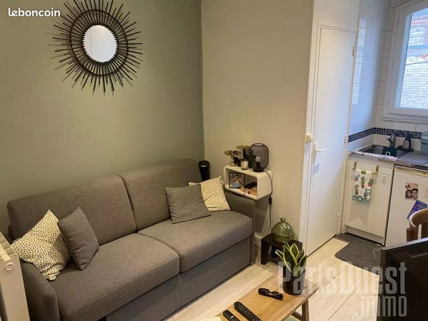 Studio à Neuilly-sur-Seine, France No. 282933