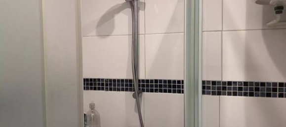 Studio à Neuilly-sur-Seine, France No. 282933 4