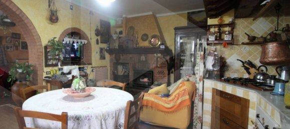 Casa de 5 divisões em Montopoli in Val d'Arno, Italy N.º 20528 7