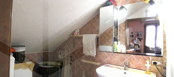 Casa de 5 divisões em Montopoli in Val d'Arno, Italy N.º 20528 45