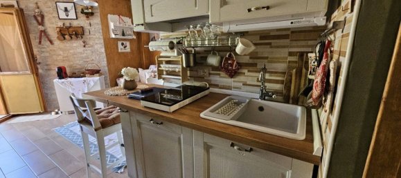 2 bedrooms Apartment in Micigliano, Italy No. 357338 8