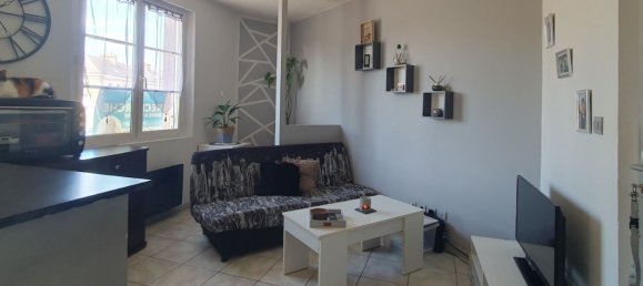 Gebäude in Pithiviers, France 355m², Nr. 224916 2