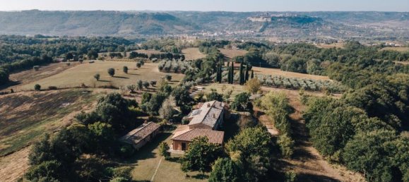 Casa de 16 habitaciónes en Orvieto, Italy No. 90726 2