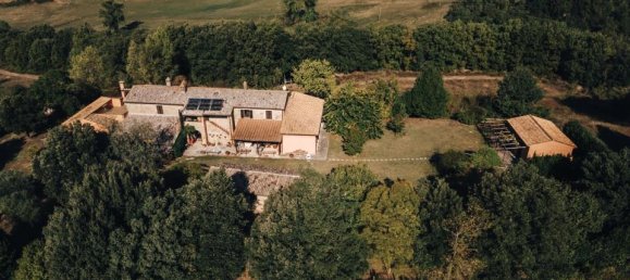 Casa de 16 habitaciónes en Orvieto, Italy No. 90726 3
