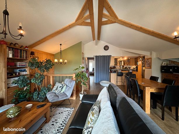 3 bedrooms Apartment in Seez, France No. 289750