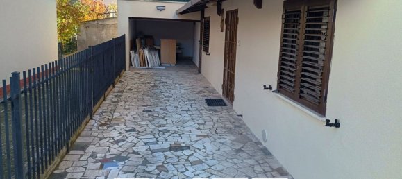 4 rooms House in Castelfidardo, Italy No. 99129 5