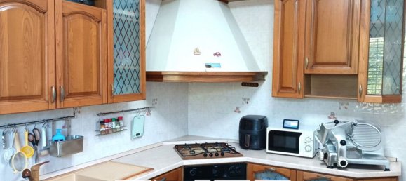 4 rooms House in Castelfidardo, Italy No. 99129 12