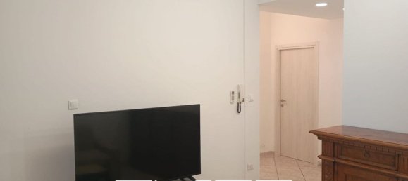 4 rooms House in Castelfidardo, Italy No. 99129 9