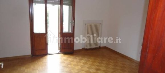4 bedrooms Apartment in Ravenna, Italy No. 118433 8