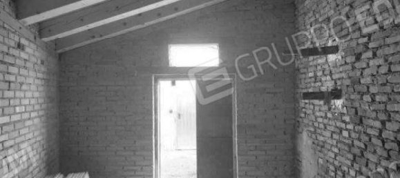 4 bedrooms Apartment in Terre del Reno, Italy No. 25073 21