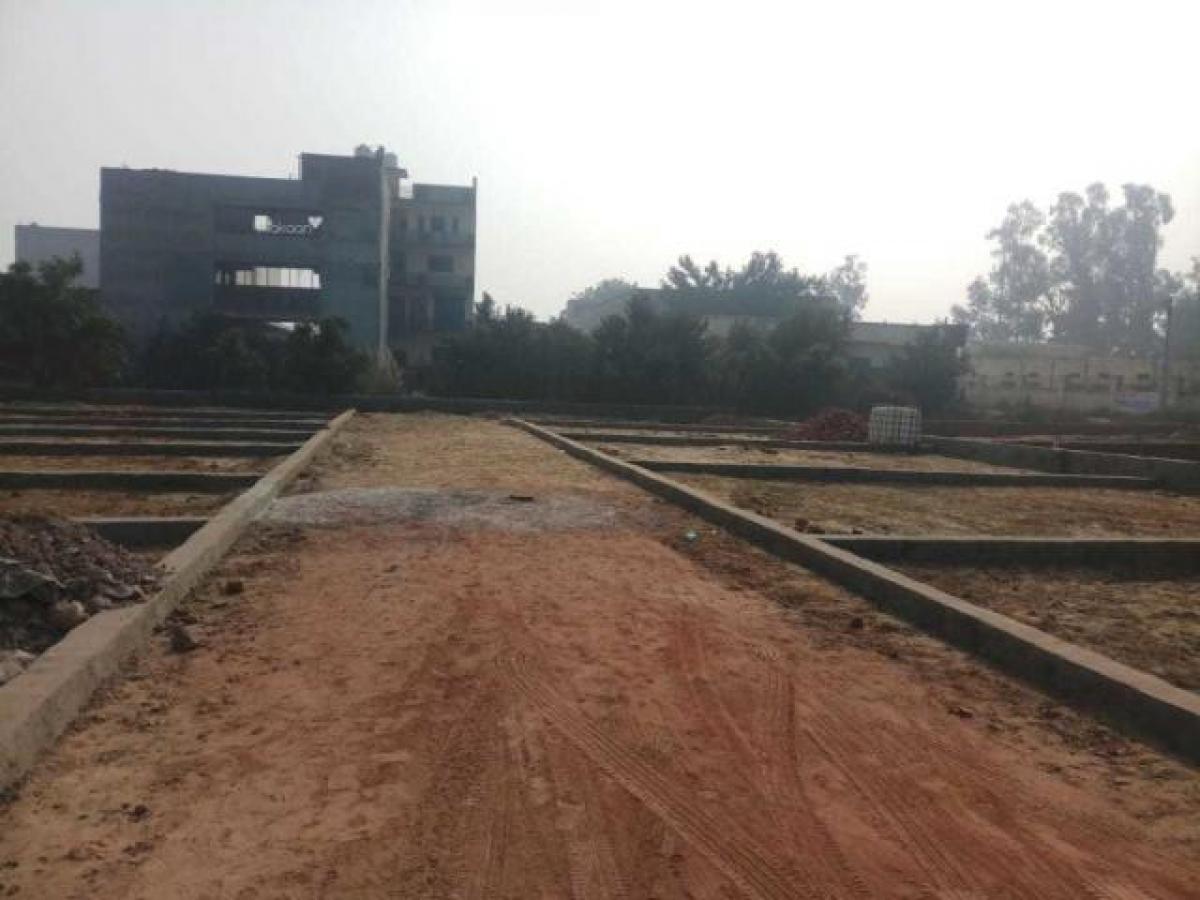Terreno em Noida, India N.º 66270