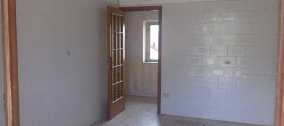 Casa de 5 divisões em Cava de' Tirreni, Italy N.º 120311 16