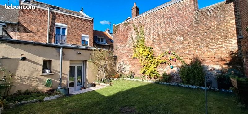 Casa T3 em Saint-Quentin, France N.º 225184