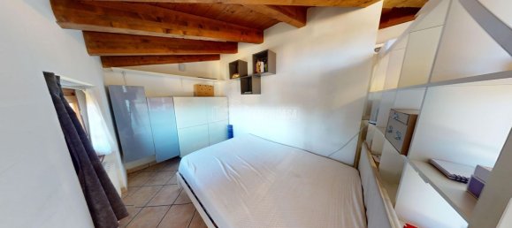 Студия в Кадораго, Италия № 220561 7