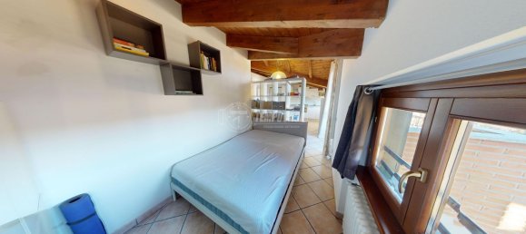 Студия в Кадораго, Италия № 220561 8