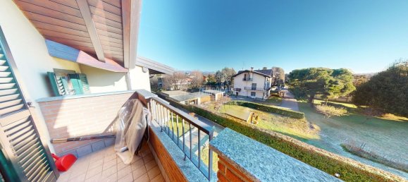 Студия в Кадораго, Италия № 220561 12