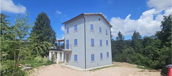 Квартира с 3 комнатами в Боско Кьезануова, Италия № 305279 85