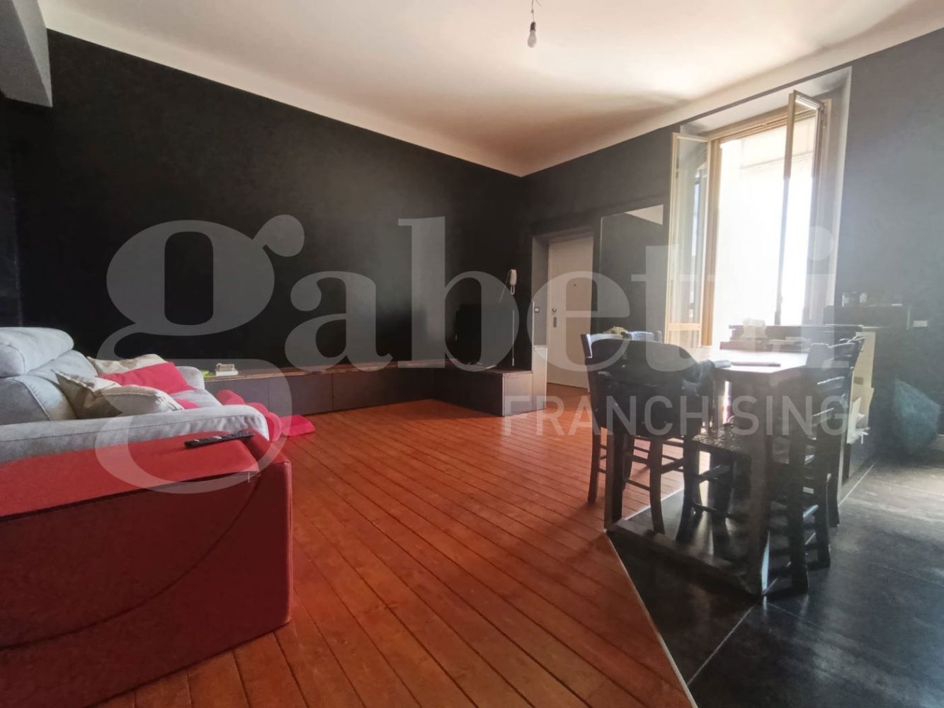 3 Schlafzimmer Wohnung in Milan, Italy, Nr. 277735