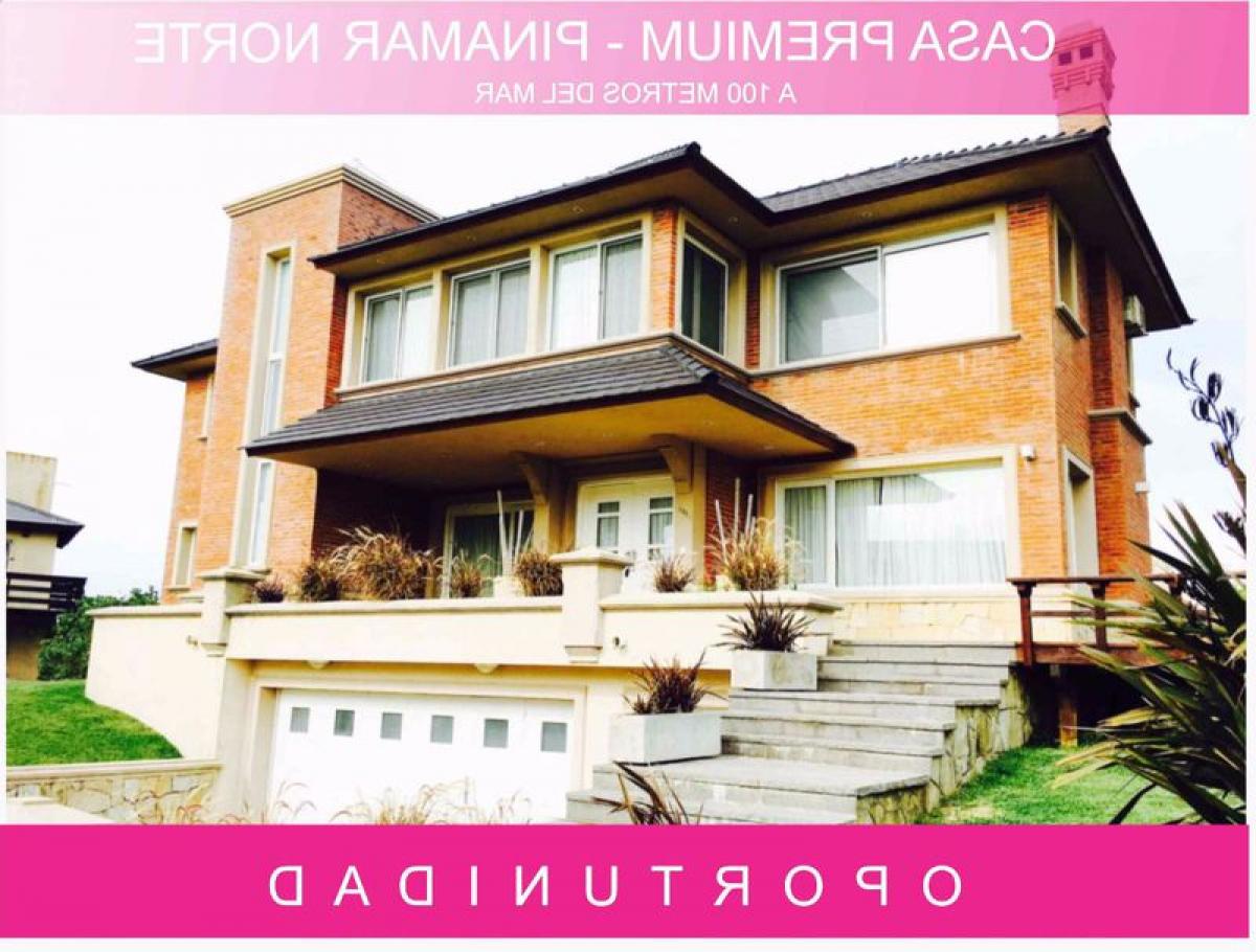 3 bedrooms House in Mar del Plata, Argentina No. 67315