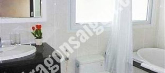 101m² Apartment in District 10, Vietnam No. 11061 2