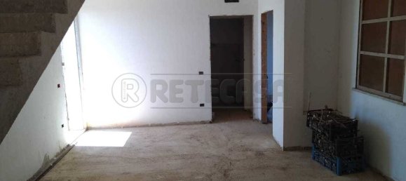 3 bedrooms House in Petrosino, Italy No. 328648 4