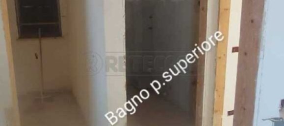 3 bedrooms House in Petrosino, Italy No. 328648 10