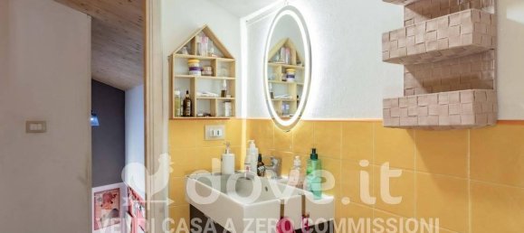 3غرفة شقة في Solbiate con Cagno, Italy رقم 39551 21