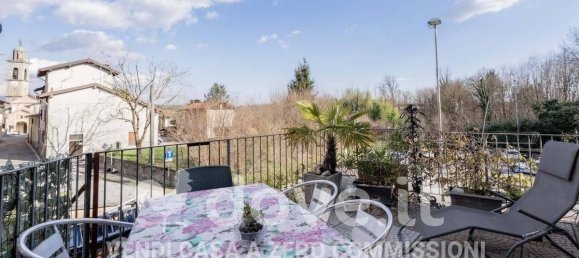 3غرفة شقة في Solbiate con Cagno, Italy رقم 39551 12