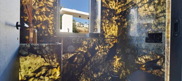 5 chambres Villa à El Paraiso, Spain No. 57402 43