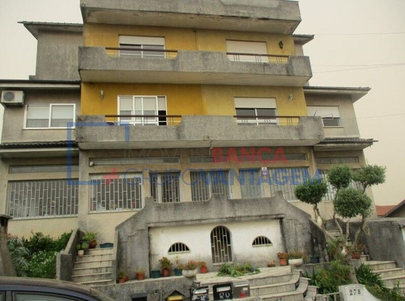 3 bedrooms Apartment in Ermesinde, Portugal No. 228677